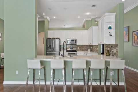 Casa en venta en Tampa, Florida, 4 dormitorios, 263.75 m2 № 2223715 - foto 8