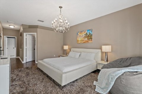 Casa en venta en Tampa, Florida, 4 dormitorios, 263.75 m2 № 2223715 - foto 19