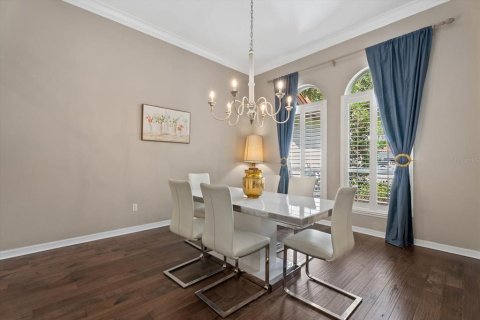 Casa en venta en Tampa, Florida, 4 dormitorios, 263.75 m2 № 2223715 - foto 4