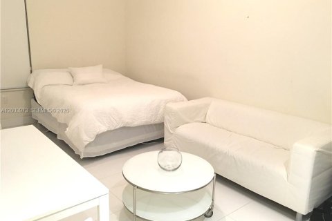 Commercial property in LANDMARK in Doral, Florida 241.45 sq.m. № 2069436 - photo 7