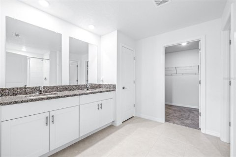 House in Wimauma, Florida 4 bedrooms, 179.77 sq.m. № 2097565 - photo 27