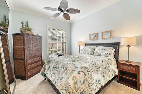 House in Stuart, Florida 3 bedrooms, 185.8 sq.m. № 1891170 - photo 22