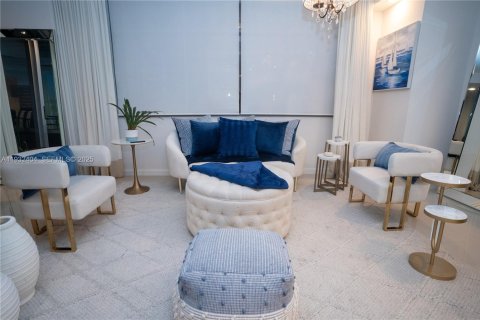 Снять в аренду кондоминиум в Майами, Флорида 1 спальня, 77.02м2, № 1991759 - фото 3