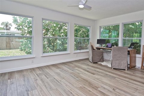 House in Sarasota, Florida 2 bedrooms, 130.34 sq.m. № 1776885 - photo 16