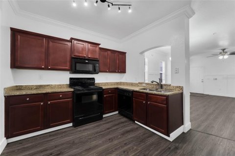 Condo in Lake Mary, Florida, 1 bedroom  № 1402146 - photo 10
