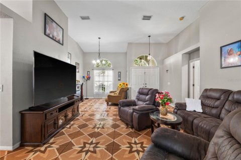 Casa en venta en Valrico, Florida, 4 dormitorios, 182.55 m2 № 1786421 - foto 4