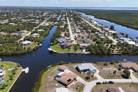 Villa ou maison à vendre à Port Charlotte, Floride: 3 chambres, 156.63 m2 № 1616945 - photo 6