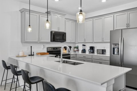 Condo in Davenport, Florida, 3 bedrooms № 2226817 - photo 8