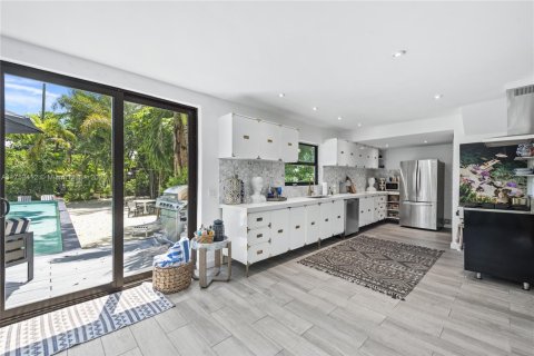 Casa en alquiler en Miami, Florida, 3 dormitorios, 199.28 m2 № 1959864 - foto 14