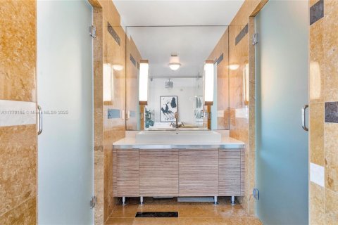 Снять в аренду кондоминиум в Майами-Бич, Флорида 2 спальни, 132.01м2, № 1868481 - фото 16