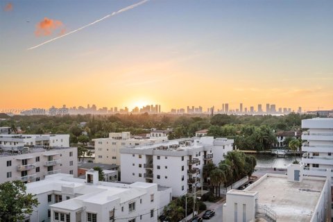Copropriété à louer à Miami Beach, Floride: 2 chambres, 132.01 m2 № 1868481 - photo 23