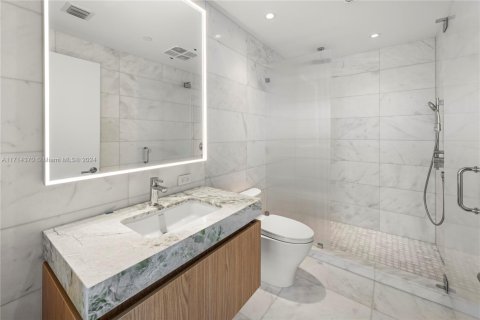 Condominio en venta en Miami Beach, Florida, 1 dormitorio, 81.57 m2 № 1860652 - foto 23