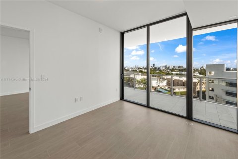 Condominio en venta en Miami Beach, Florida, 1 dormitorio, 81.57 m2 № 1860652 - foto 17