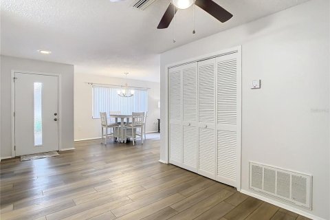 Купить кондоминиум в Гудзон, Флорида 7 комнат, 106.28м2, № 1722842 - фото 10