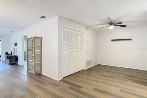 Купить кондоминиум в Гудзон, Флорида 7 комнат, 106.28м2, № 1722842 - фото 9