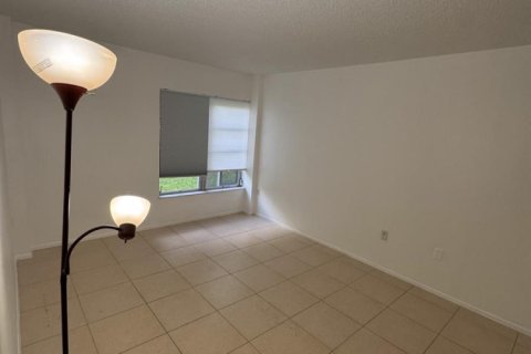 Copropriété à vendre à Lauderhill, Floride: 2 chambres, 90.3 m2 № 2083567 - photo 8