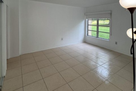 Copropriété à vendre à Lauderhill, Floride: 2 chambres, 90.3 m2 № 2083567 - photo 12