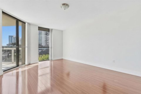 Condo in Aventura, Florida, 2 bedrooms  № 2174667 - photo 10