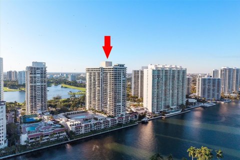 Condo in Aventura, Florida, 2 bedrooms № 2174667