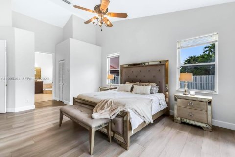 Villa ou maison à vendre à Pembroke Pines, Floride: 4 chambres, 261.06 m2 № 2072634 - photo 14