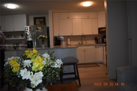 Condominio en venta en Tamarac, Florida, 2 dormitorios, 76.83 m2 № 1983357 - foto 7