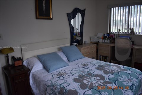 Condominio en venta en Tamarac, Florida, 2 dormitorios, 76.83 m2 № 1983357 - foto 9