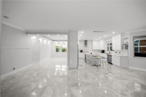 Casa en venta en Wellington, Florida, 5 dormitorios, 324.69 m2 № 1892553 - foto 23