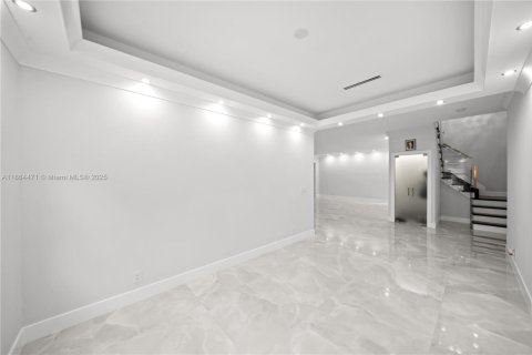 Casa en venta en Wellington, Florida, 5 dormitorios, 324.69 m2 № 1892553 - foto 30