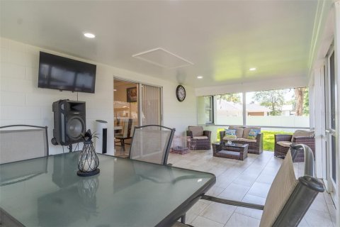 Casa en venta en Lakeland, Florida, 3 dormitorios, 129.13 m2 № 2209600 - foto 19