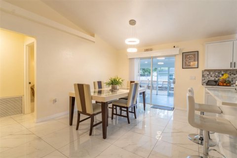 Casa en venta en Lakeland, Florida, 3 dormitorios, 129.13 m2 № 2209600 - foto 7