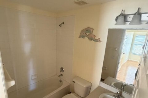 House in St. Lucie, Florida 3 bedrooms, 158.4 sq.m. № 2169217 - photo 23