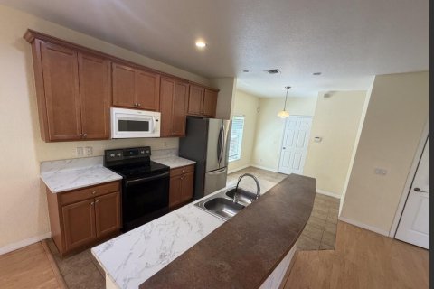 House in St. Lucie, Florida 3 bedrooms, 158.4 sq.m. № 2169217 - photo 19