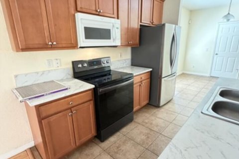House in St. Lucie, Florida 3 bedrooms, 158.4 sq.m. № 2169217 - photo 16