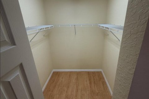 House in St. Lucie, Florida 3 bedrooms, 158.4 sq.m. № 2169217 - photo 28