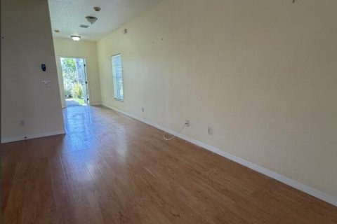 House in St. Lucie, Florida 3 bedrooms, 158.4 sq.m. № 2169217 - photo 21