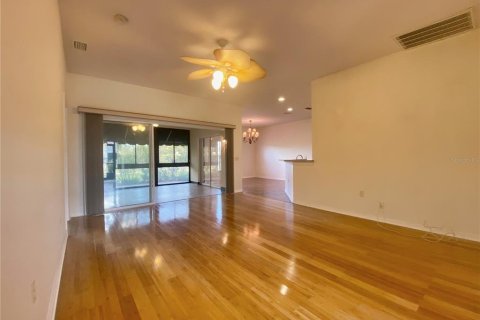 Casa en venta en Lake Wales, Florida, 2 dormitorios, 122.54 m2 № 1449762 - foto 5
