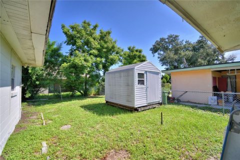 House in Winter Haven, Florida 3 bedrooms, 96.62 sq.m. № 1918714 - photo 4