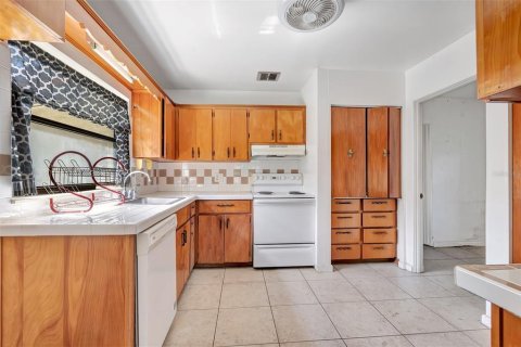 Villa ou maison à vendre à Orlando, Floride: 2 chambres, 130.62 m2 № 2423906 - photo 13