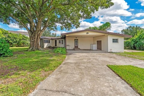 Villa ou maison à vendre à Orlando, Floride: 2 chambres, 130.62 m2 № 2423906 - photo 2