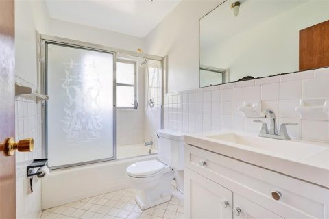 Villa ou maison à vendre à Orlando, Floride: 2 chambres, 130.62 m2 № 2423906 - photo 18