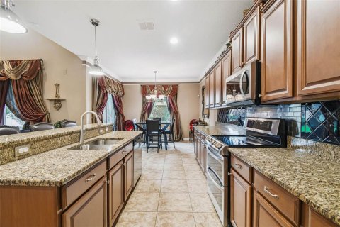 House in Land O' Lakes, Florida 4 bedrooms, 333.89 sq.m. № 1875964 - photo 16