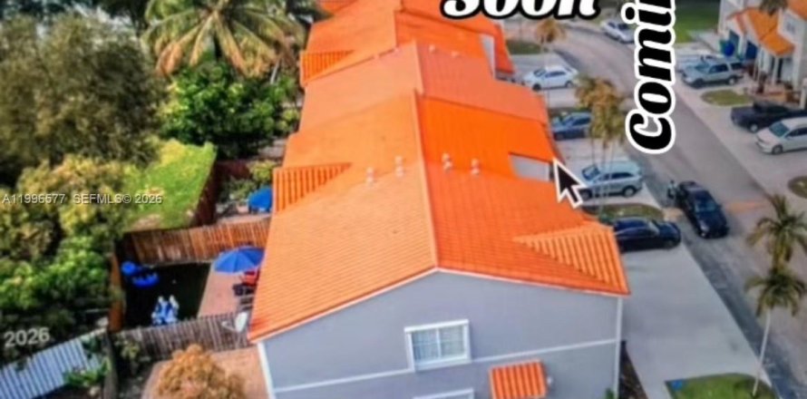 Adosado en Miramar, Florida 3 dormitorios, 147.53 m2 № 2058775