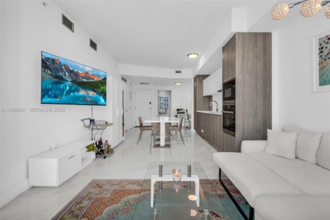 Купить кондоминиум в Майами, Флорида 1 спальня, 73.39м2, № 2067458 - фото 13