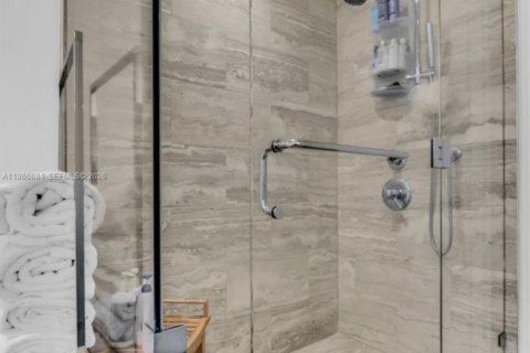 Купить кондоминиум в Майами, Флорида 1 спальня, 73.39м2, № 2067458 - фото 22