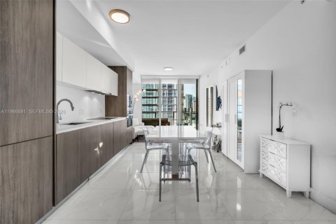 Купить кондоминиум в Майами, Флорида 1 спальня, 73.39м2, № 2067458 - фото 11