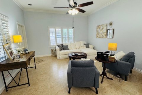 House in Weston, Florida 4 bedrooms, 179.86 sq.m. № 2044024 - photo 3