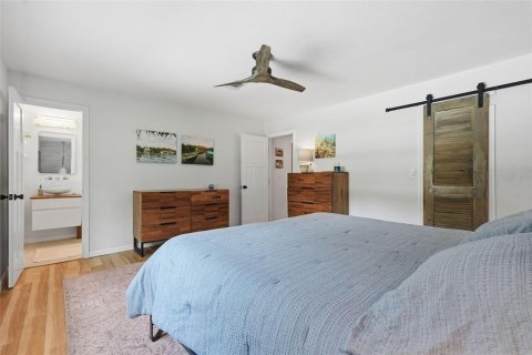 House in Aripeka, Florida 3 bedrooms, 134.06 sq.m. № 2208254 - photo 18