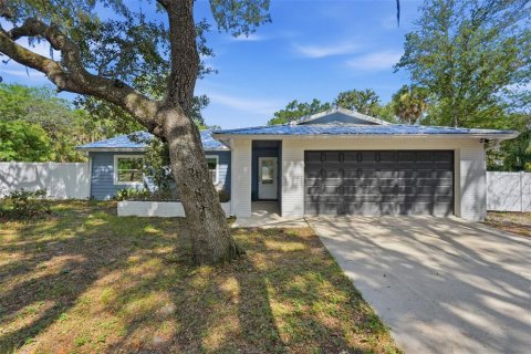 Villa ou maison à Aripeka, Floride 3 chambres, 134.06 m2 № 2208254