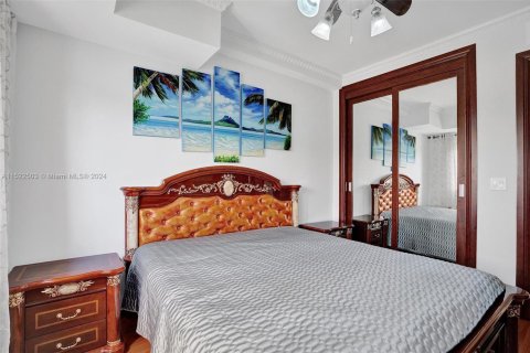 Condo in Hollywood, Florida, 3 bedrooms  № 1867278 - photo 20
