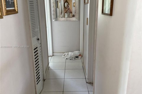Villa ou maison à vendre à Margate, Floride: 4 chambres, 162.49 m2 № 2070998 - photo 11